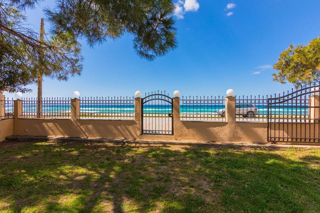 Galazia Akti Seaside Apartments Nikiti  Exterior photo
