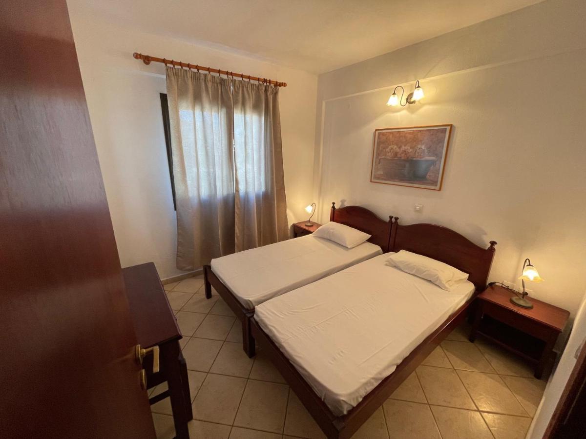 Galazia Akti Seaside Apartments Nikiti  Exterior photo